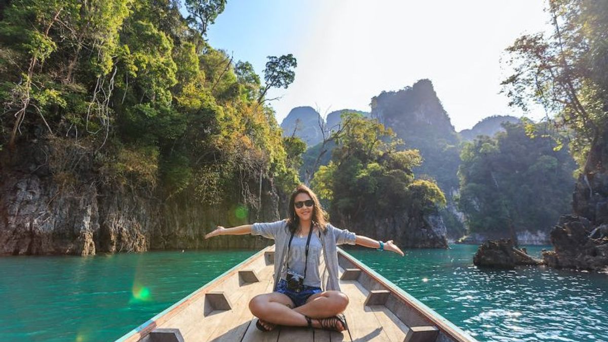 Fenomena Healing Trip 2025: Tren Liburan untuk Menjaga Kesehatan Mental Anak Muda